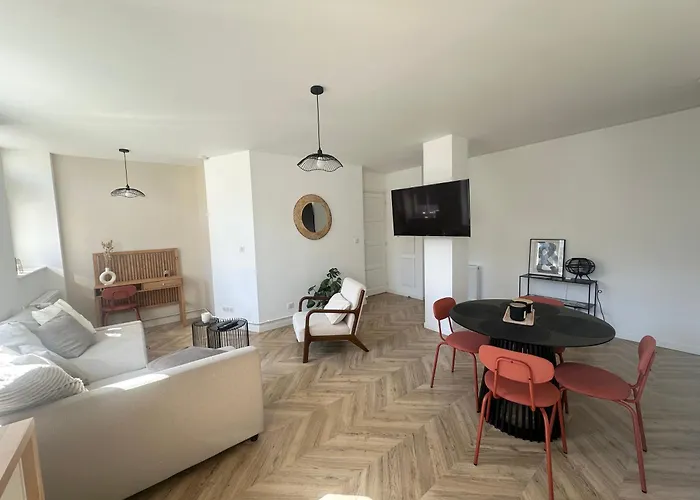 Appartement Cosy & Moderne 6 Personnes Centre Charleville-Mezieres - Ardennes